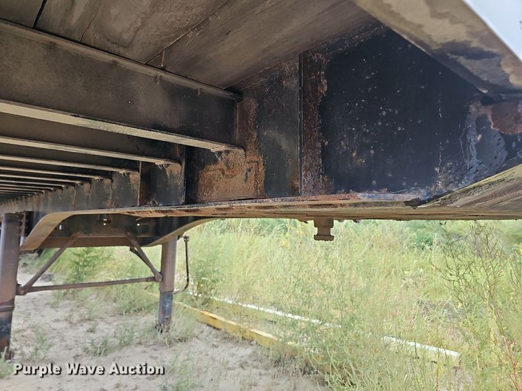 image for item DQ0323 1997 Transcraft  Eagle W2 flatbed trailer