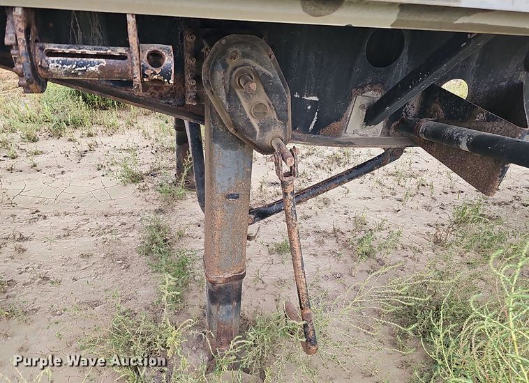 image for item DQ0323 1997 Transcraft  Eagle W2 flatbed trailer