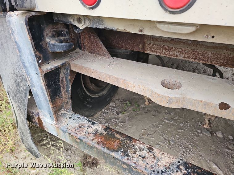 image for item DQ0323 1997 Transcraft  Eagle W2 flatbed trailer