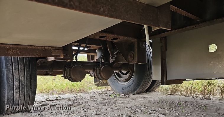 image for item DQ0323 1997 Transcraft  Eagle W2 flatbed trailer
