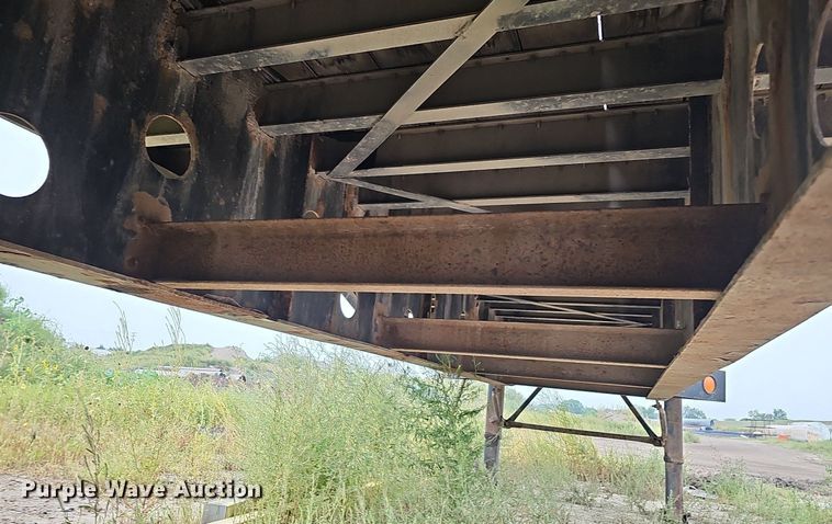 image for item DQ0323 1997 Transcraft  Eagle W2 flatbed trailer