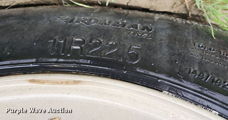 image for item DQ0323 1997 Transcraft  Eagle W2 flatbed trailer