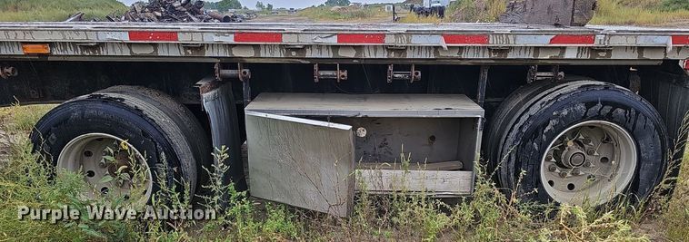 image for item DQ0323 1997 Transcraft  Eagle W2 flatbed trailer