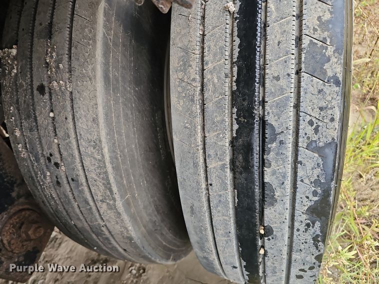 image for item DQ0323 1997 Transcraft  Eagle W2 flatbed trailer