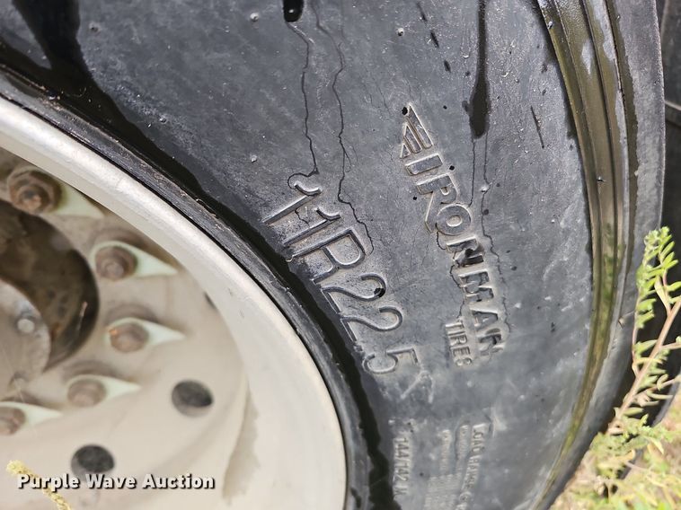 image for item DQ0323 1997 Transcraft  Eagle W2 flatbed trailer