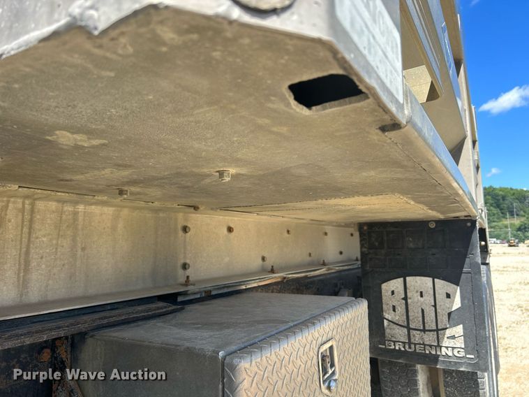 image for item DQ0893 2000 International 5600i  dump truck