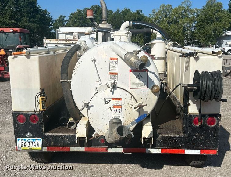image for item DQ0909 2002 Vacstar VS500GT  sewer jetter trailer