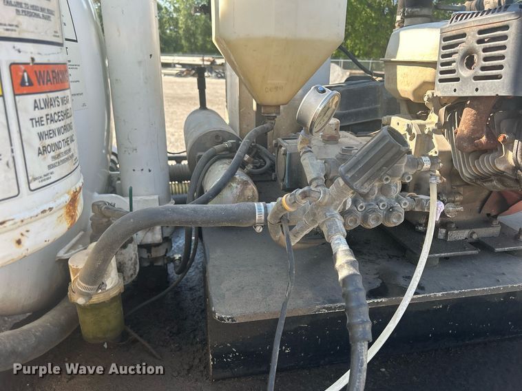 image for item DQ0909 2002 Vacstar VS500GT  sewer jetter trailer