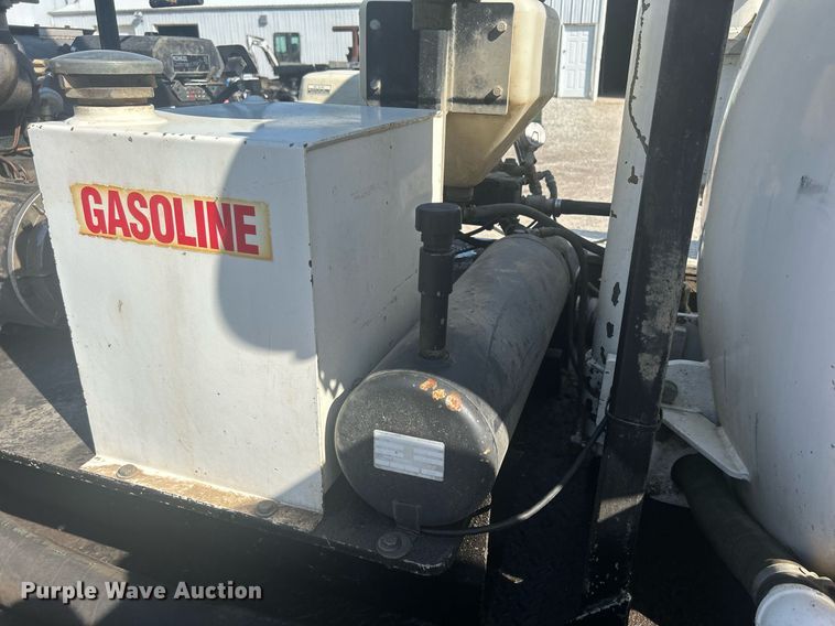 image for item DQ0909 2002 Vacstar VS500GT  sewer jetter trailer