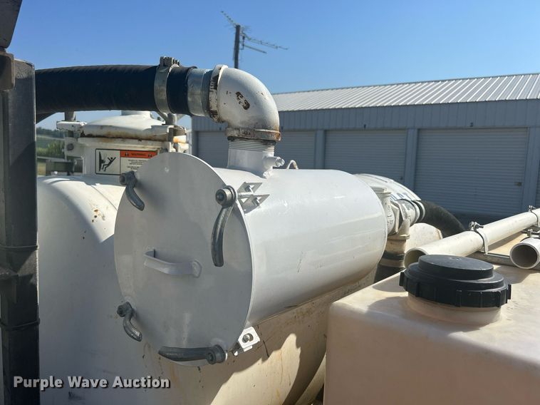 image for item DQ0909 2002 Vacstar VS500GT  sewer jetter trailer