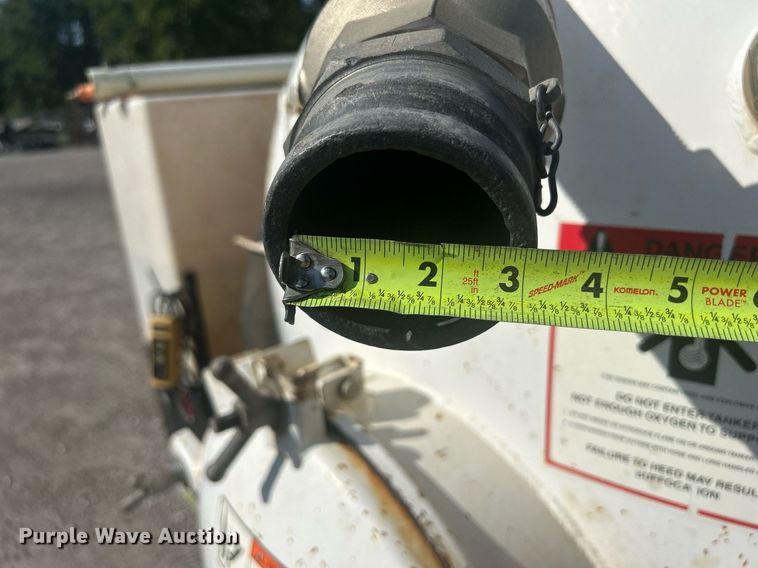 image for item DQ0909 2002 Vacstar VS500GT  sewer jetter trailer