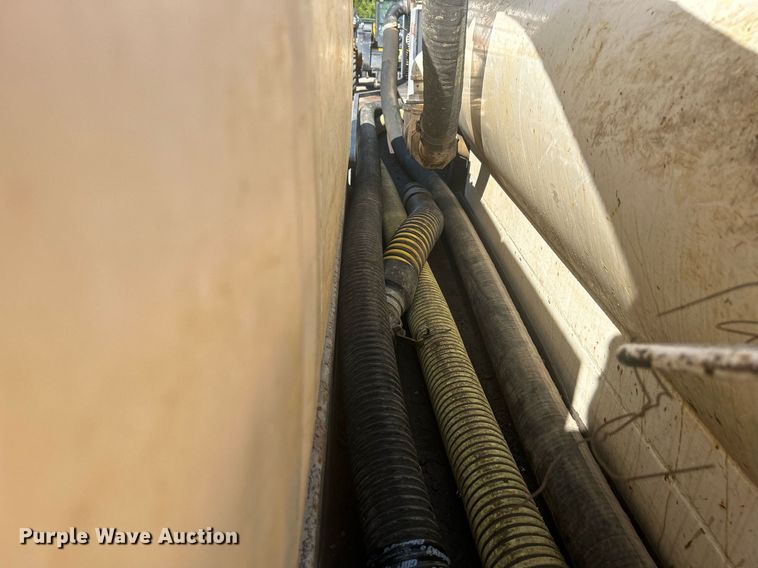 image for item DQ0909 2002 Vacstar VS500GT  sewer jetter trailer