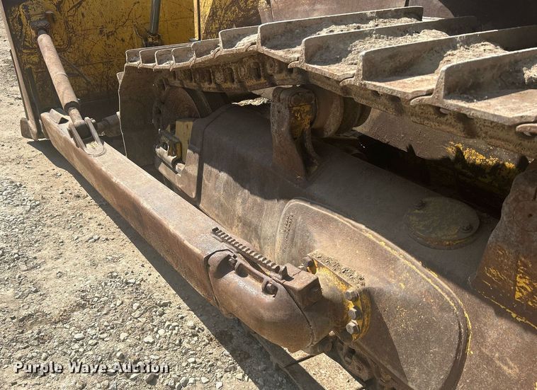 image for item DQ0911 1998 Komastu D65EX-12 dozer