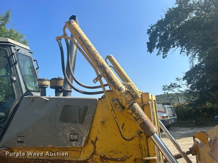 image for item DQ0911 1998 Komastu D65EX-12 dozer