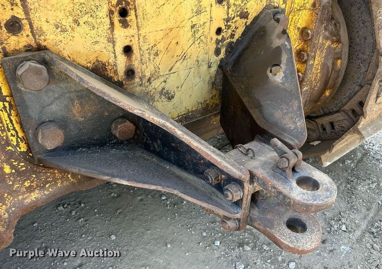 image for item DQ0911 1998 Komastu D65EX-12 dozer