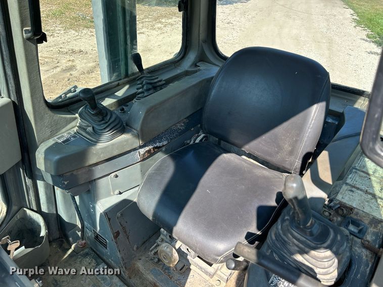 image for item DQ0911 1998 Komastu D65EX-12 dozer