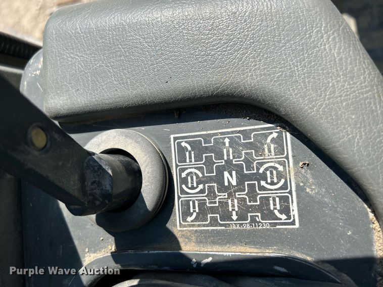 image for item DQ0911 1998 Komastu D65EX-12 dozer