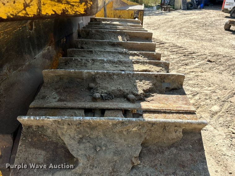 image for item DQ0911 1998 Komastu D65EX-12 dozer