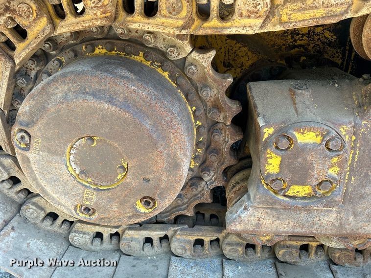 image for item DQ0911 1998 Komastu D65EX-12 dozer