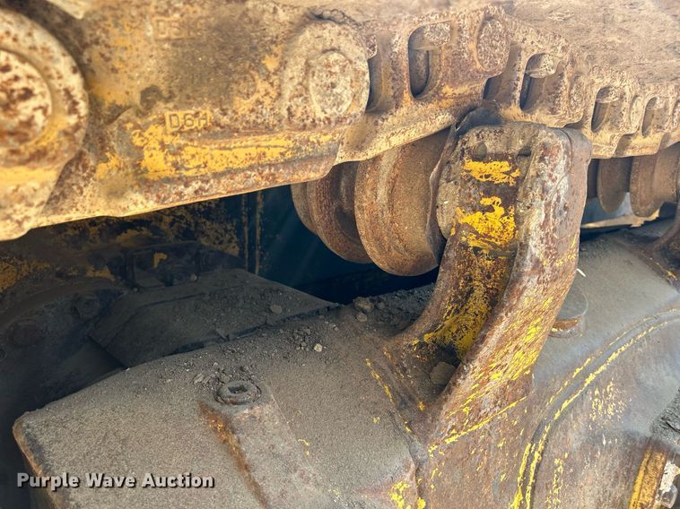 image for item DQ0911 1998 Komastu D65EX-12 dozer