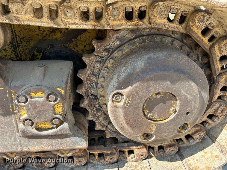 image for item DQ0911 1998 Komastu D65EX-12 dozer