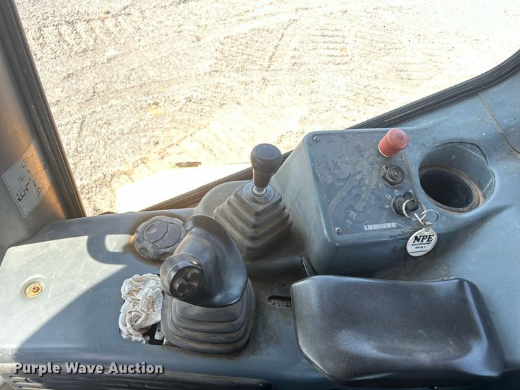 image for item DQ0915 2015 Liebherr PR736XL  dozer