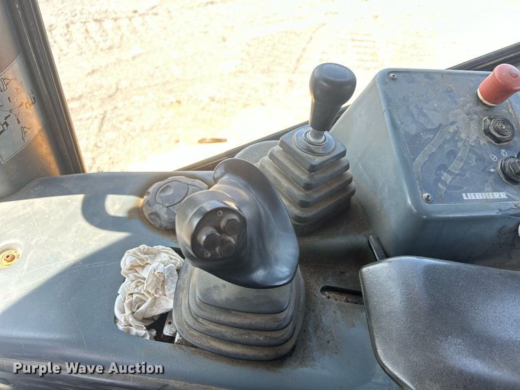 image for item DQ0915 2015 Liebherr PR736XL  dozer