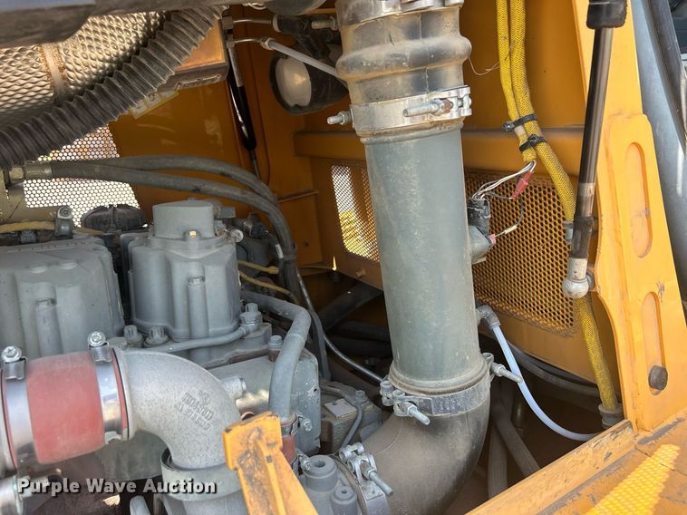 image for item DQ0915 2015 Liebherr PR736XL  dozer