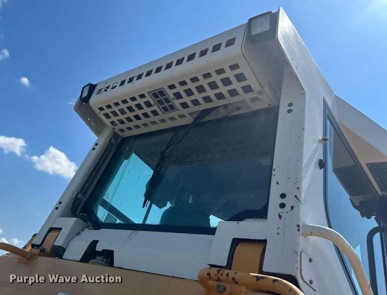 image for item DQ0915 2015 Liebherr PR736XL  dozer