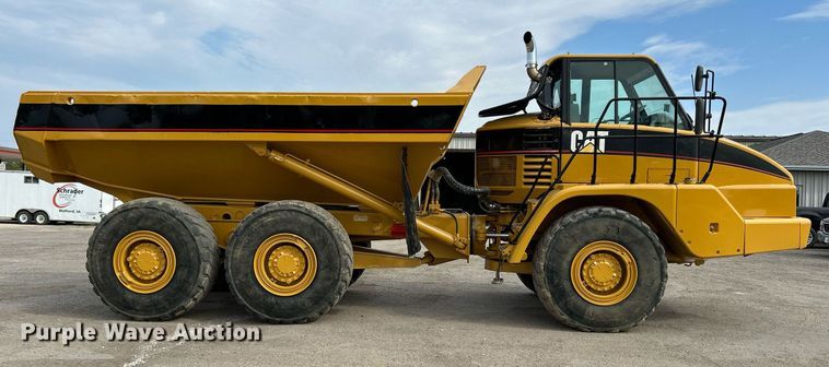 image for item DQ0920 2004 Caterpillar 730  haul truck