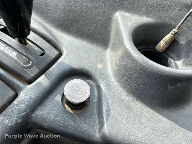 image for item DQ0920 2004 Caterpillar 730  haul truck