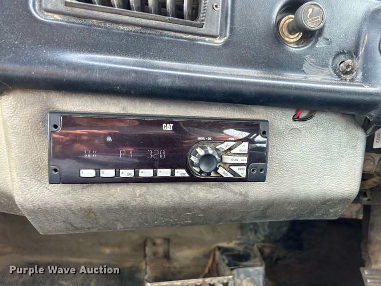 image for item DQ0920 2004 Caterpillar 730  haul truck