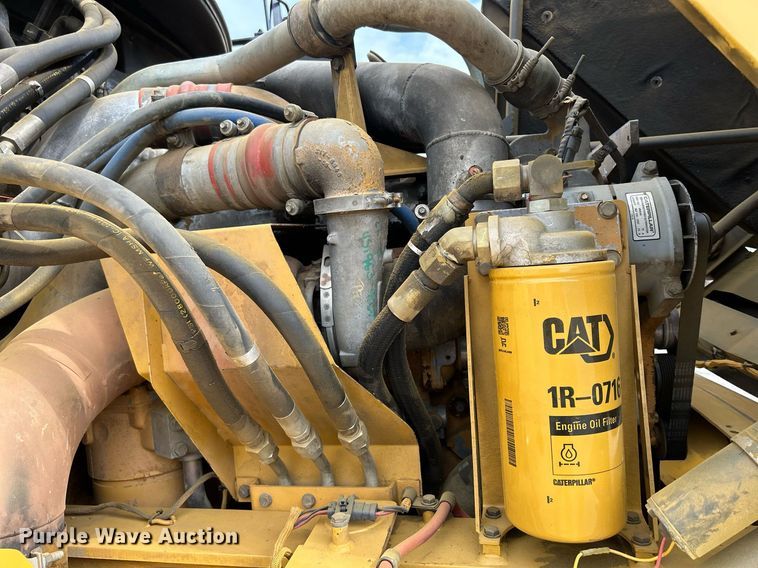 image for item DQ0920 2004 Caterpillar 730  haul truck