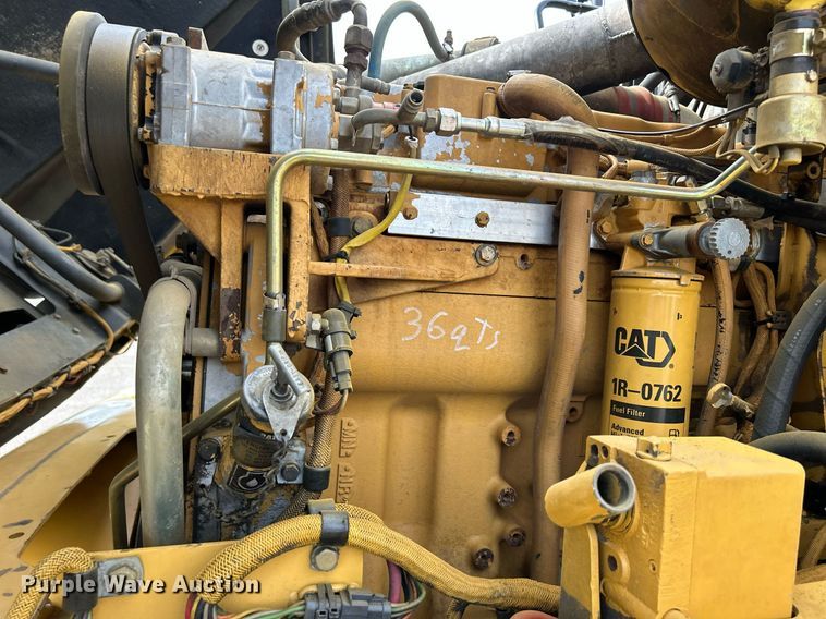 image for item DQ0920 2004 Caterpillar 730  haul truck