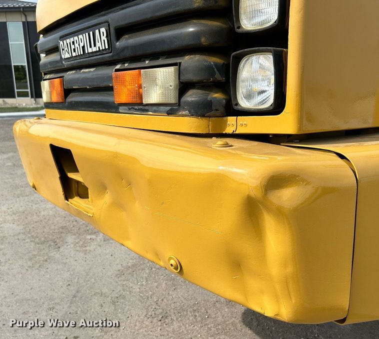 image for item DQ0920 2004 Caterpillar 730  haul truck