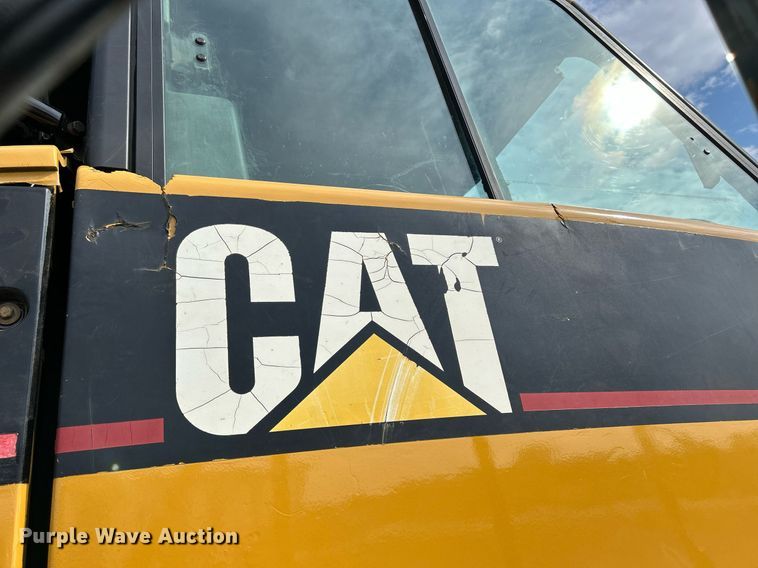 image for item DQ0920 2004 Caterpillar 730  haul truck