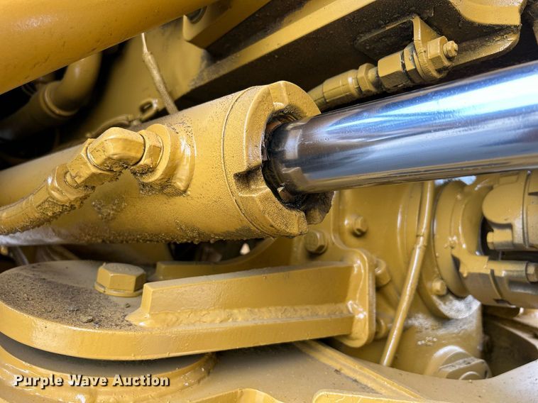 image for item DQ0920 2004 Caterpillar 730  haul truck