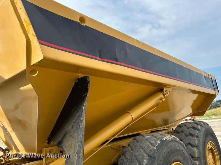 image for item DQ0920 2004 Caterpillar 730  haul truck