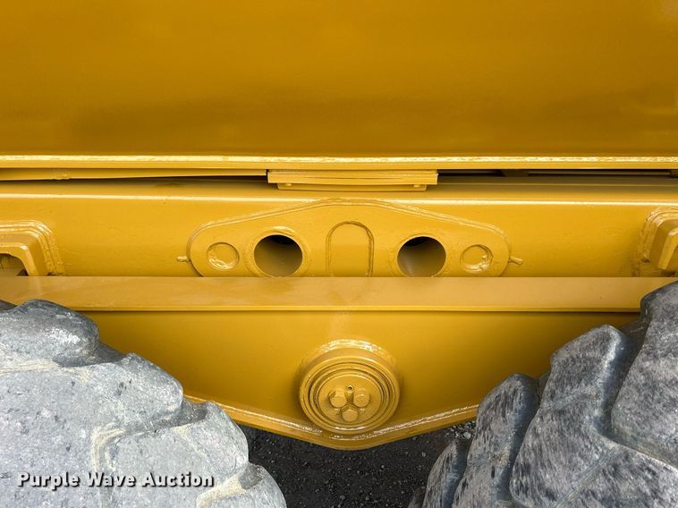 image for item DQ0920 2004 Caterpillar 730  haul truck