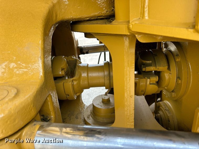 image for item DQ0920 2004 Caterpillar 730  haul truck