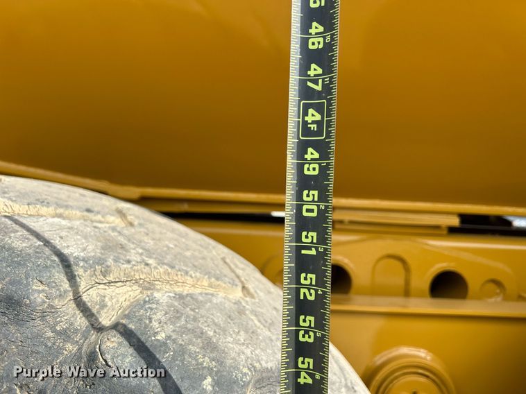 image for item DQ0920 2004 Caterpillar 730  haul truck