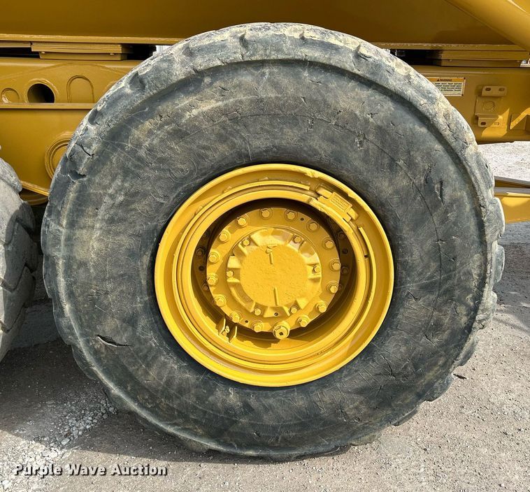 image for item DQ0920 2004 Caterpillar 730  haul truck