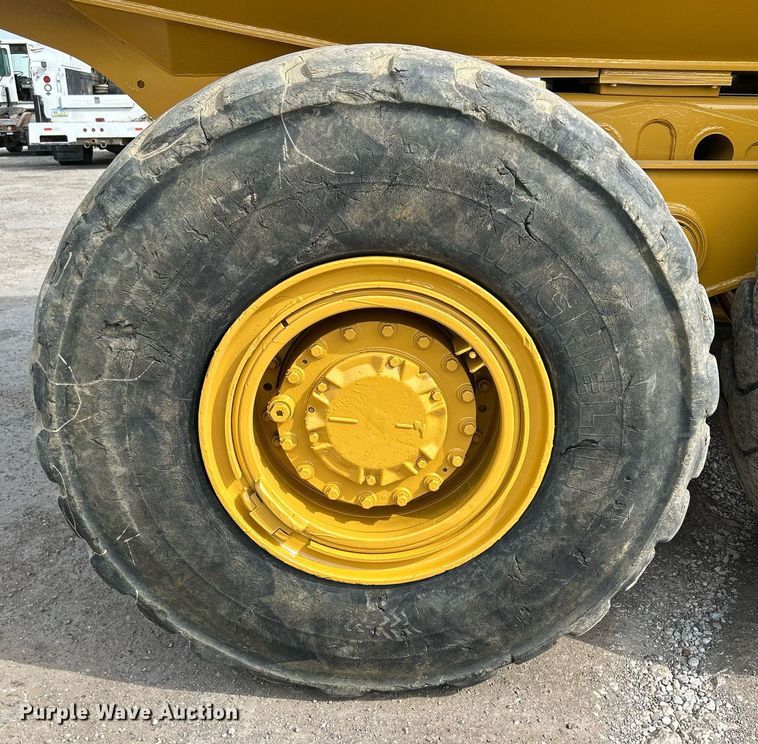 image for item DQ0920 2004 Caterpillar 730  haul truck