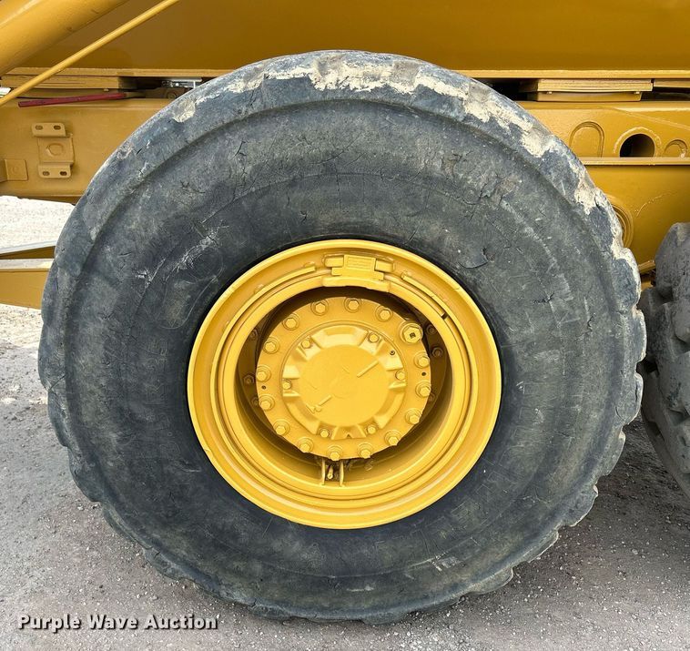 image for item DQ0920 2004 Caterpillar 730  haul truck