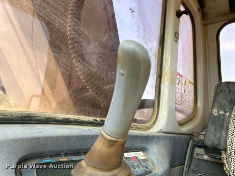 image for item DQ0921 2003 Link-Belt 240LX  excavator