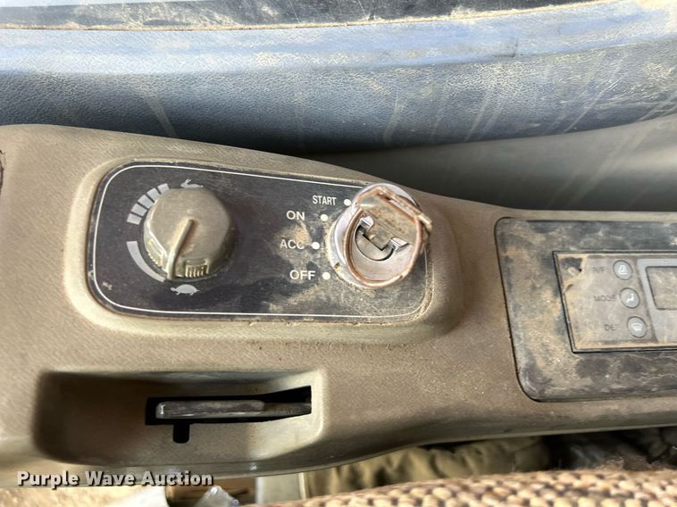 image for item DQ0921 2003 Link-Belt 240LX  excavator