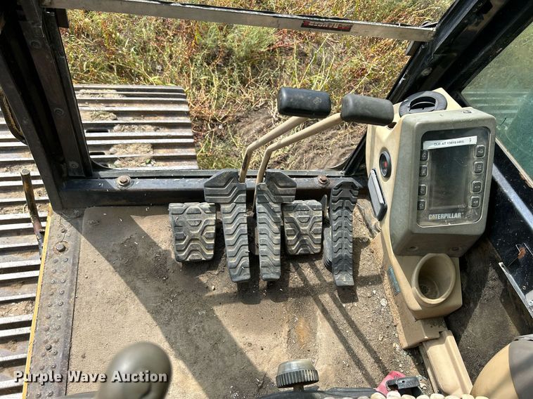 image for item DQ0922 2002 Caterpillar 345B  excavator