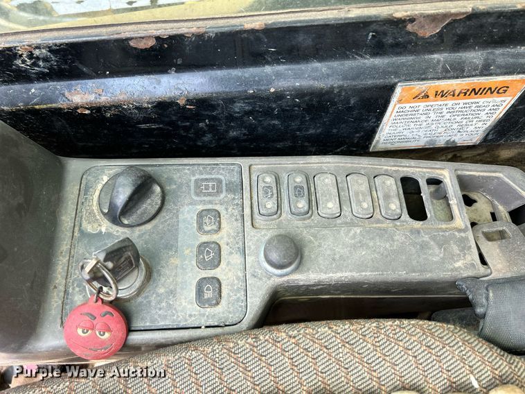 image for item DQ0922 2002 Caterpillar 345B  excavator