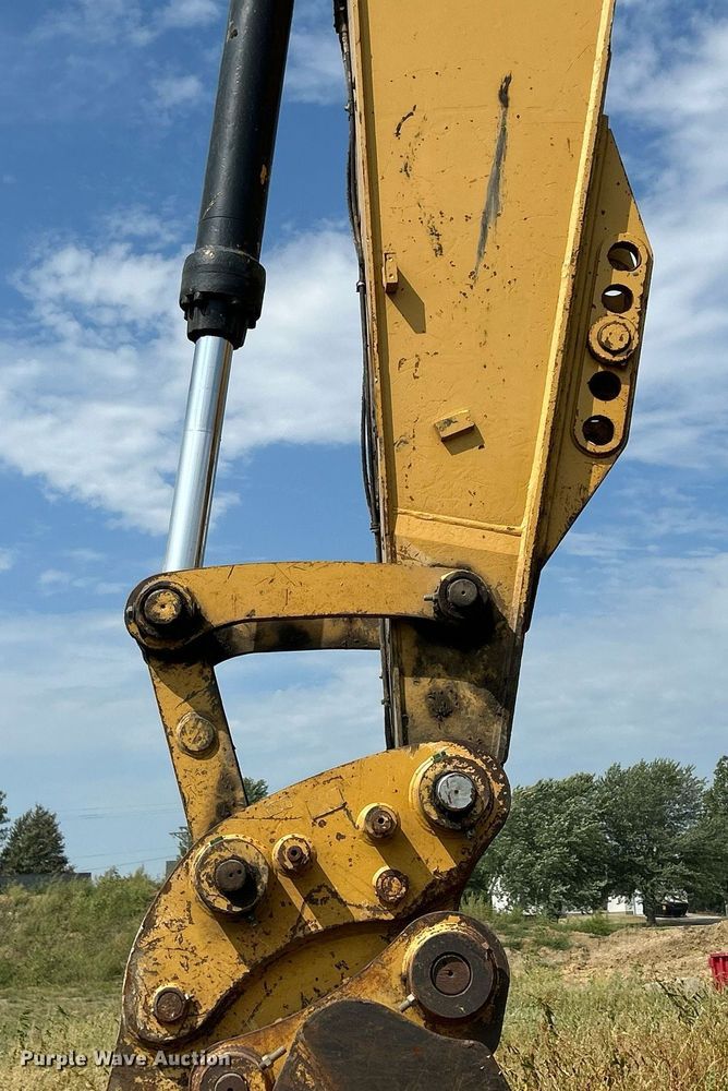 image for item DQ0922 2002 Caterpillar 345B  excavator