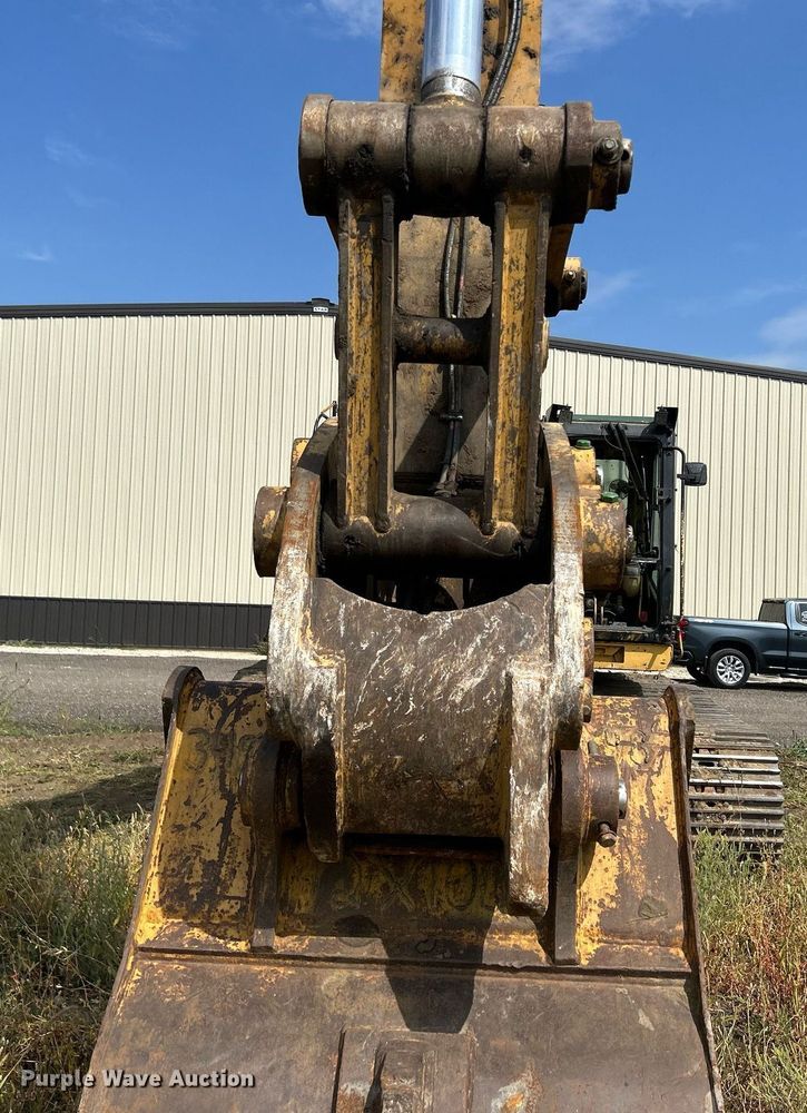 image for item DQ0922 2002 Caterpillar 345B  excavator